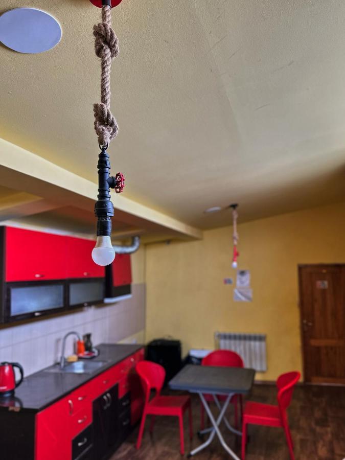 Hotel Нордвест Erywań Zewnętrze zdjęcie